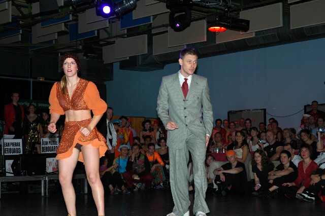 min 2005 11 12 fous swing 269